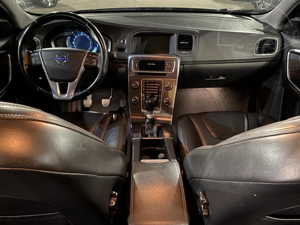2013 Volvo V60 - 8