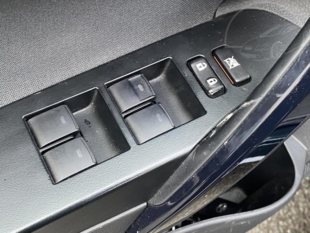 2015 Toyota AURIS - 11