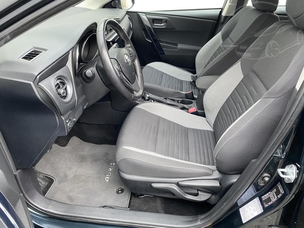 2015 Toyota AURIS - 9