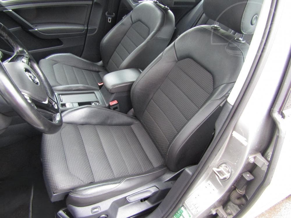 2015 Volkswagen GOLF - 17