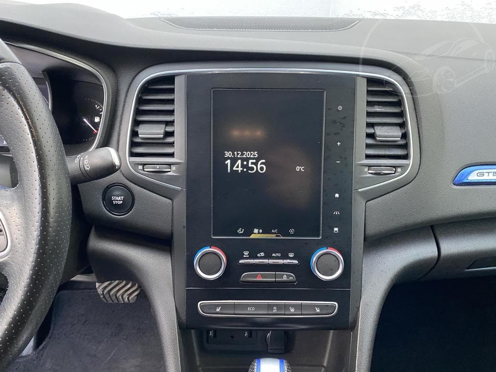 2019 Renault Megane - 12