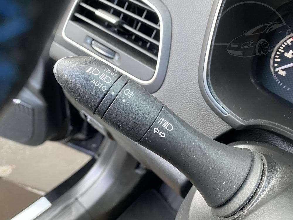 2019 Renault Megane - 15