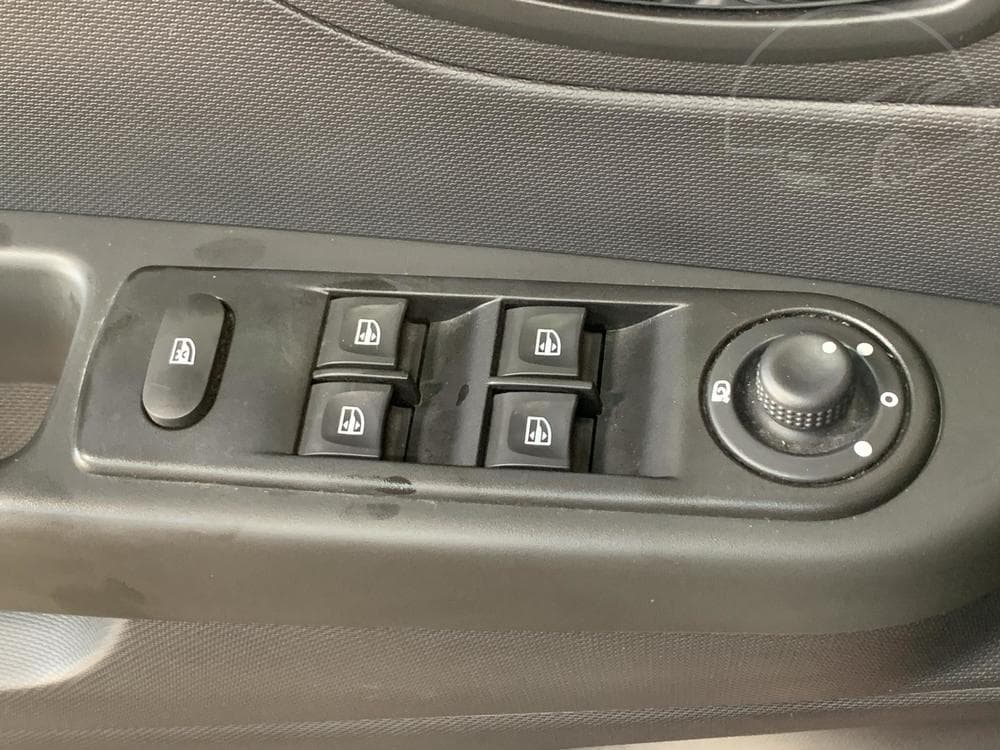 2013 Renault CAPTUR - 17