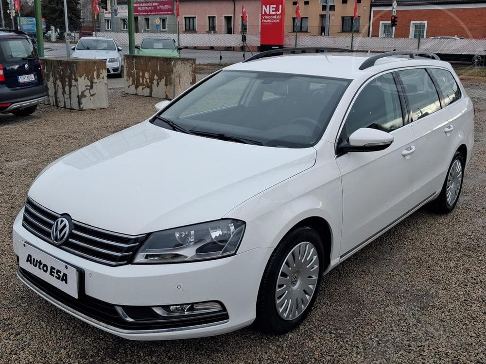 2012 Volkswagen PASSAT - 3