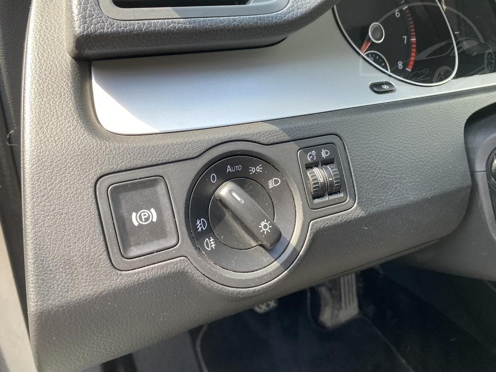 2009 Volkswagen PASSAT - 15