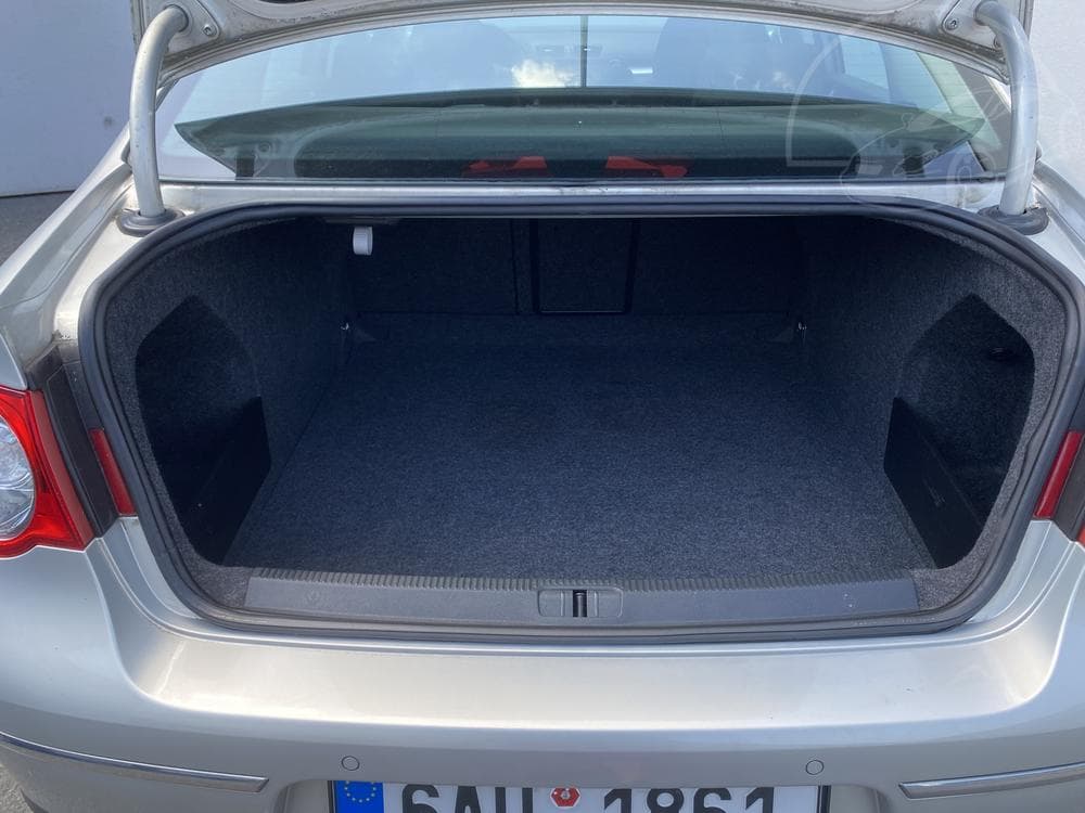 2009 Volkswagen PASSAT - 7