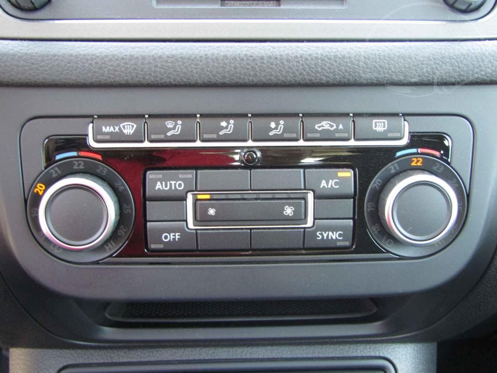 2014 Volkswagen TIGUAN - 16
