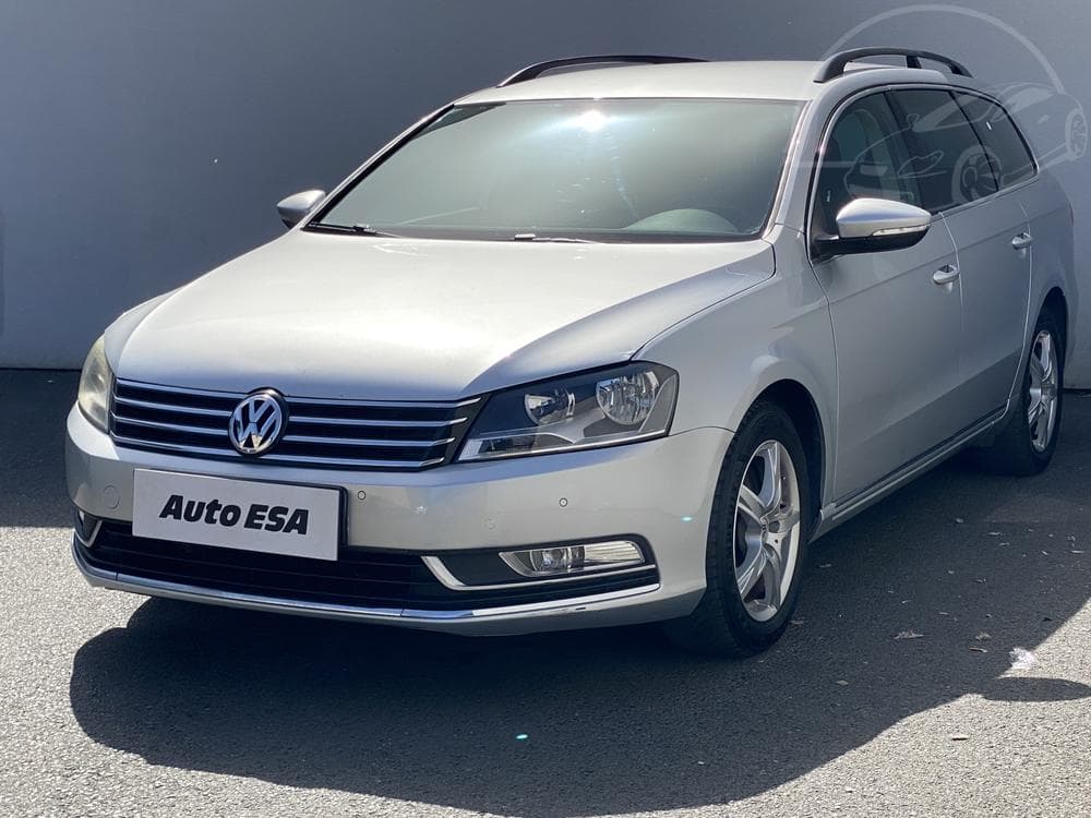 2013 Volkswagen PASSAT - 5