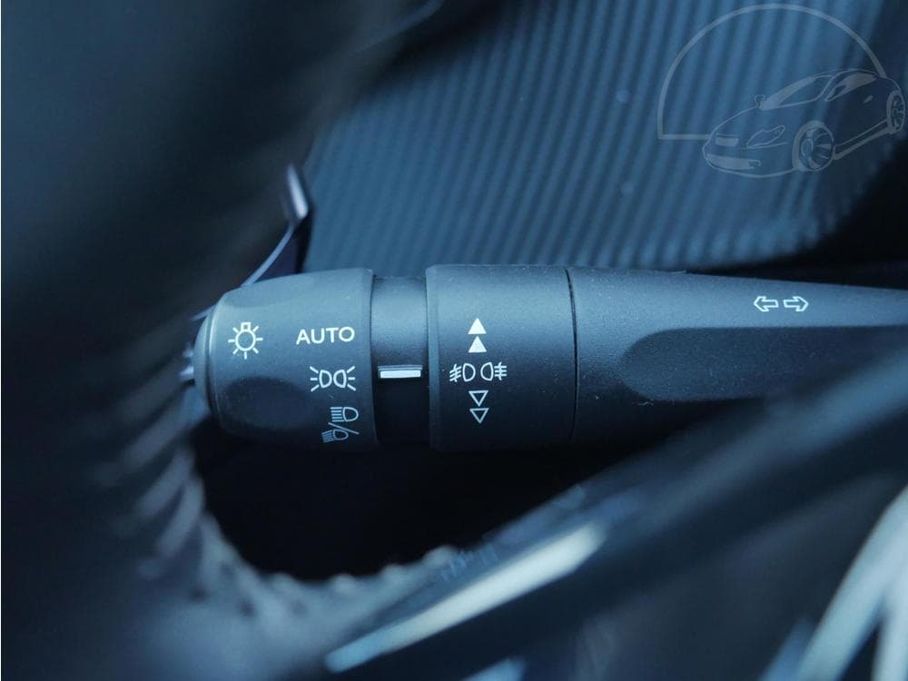 2021 Peugeot 2008 - 14