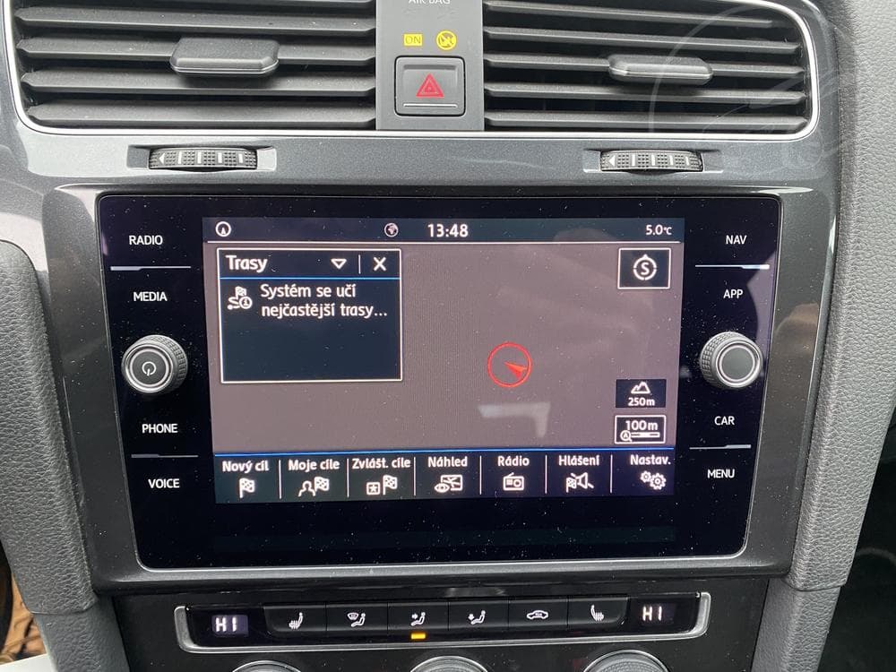 2018 Volkswagen Golf - 17