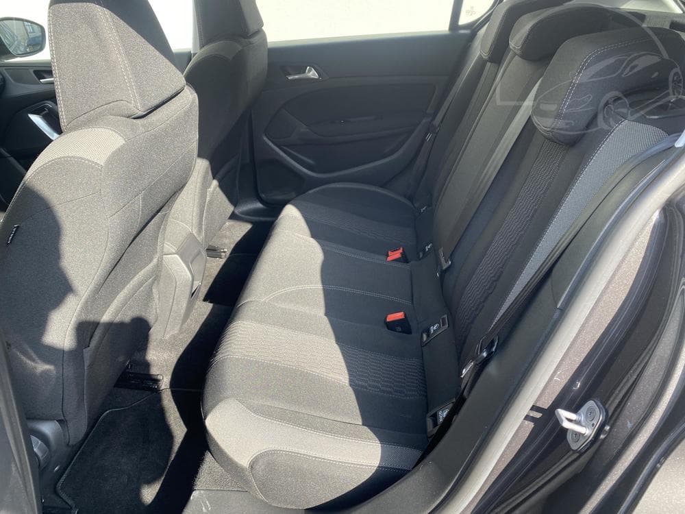 2016 Peugeot 308 - 10