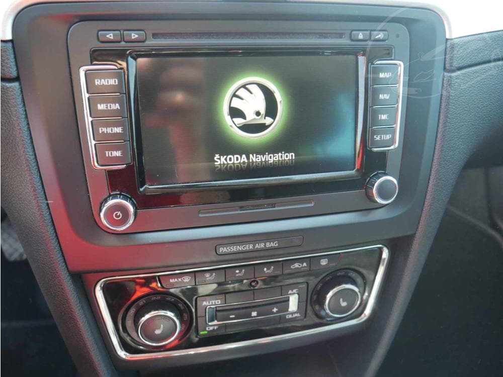 2014 Škoda SUPERB - 11