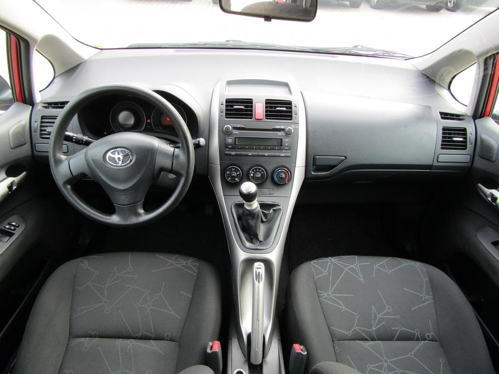 2009 Toyota AURIS - 8