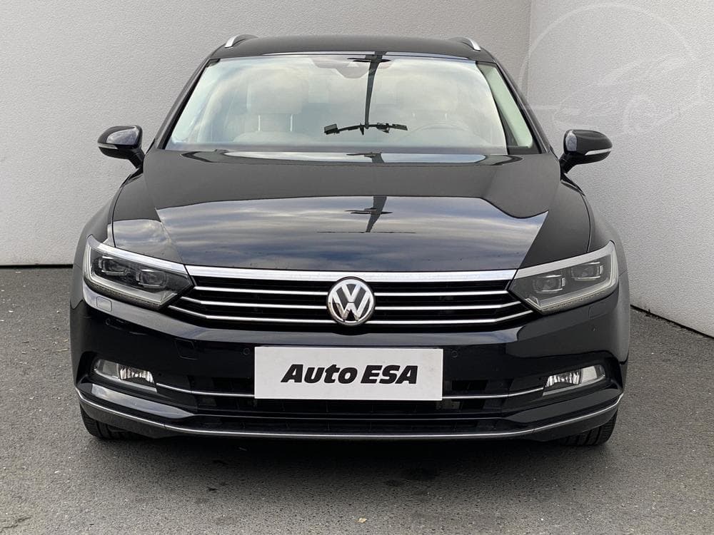 2015 Volkswagen PASSAT - 4