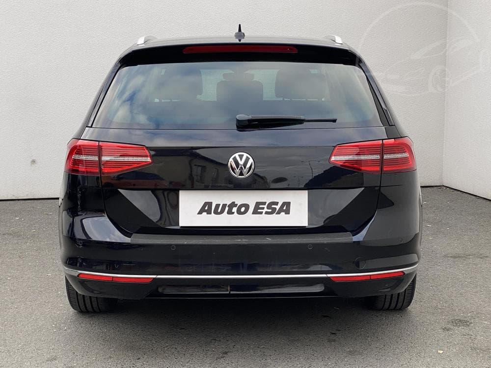 2015 Volkswagen PASSAT - 13