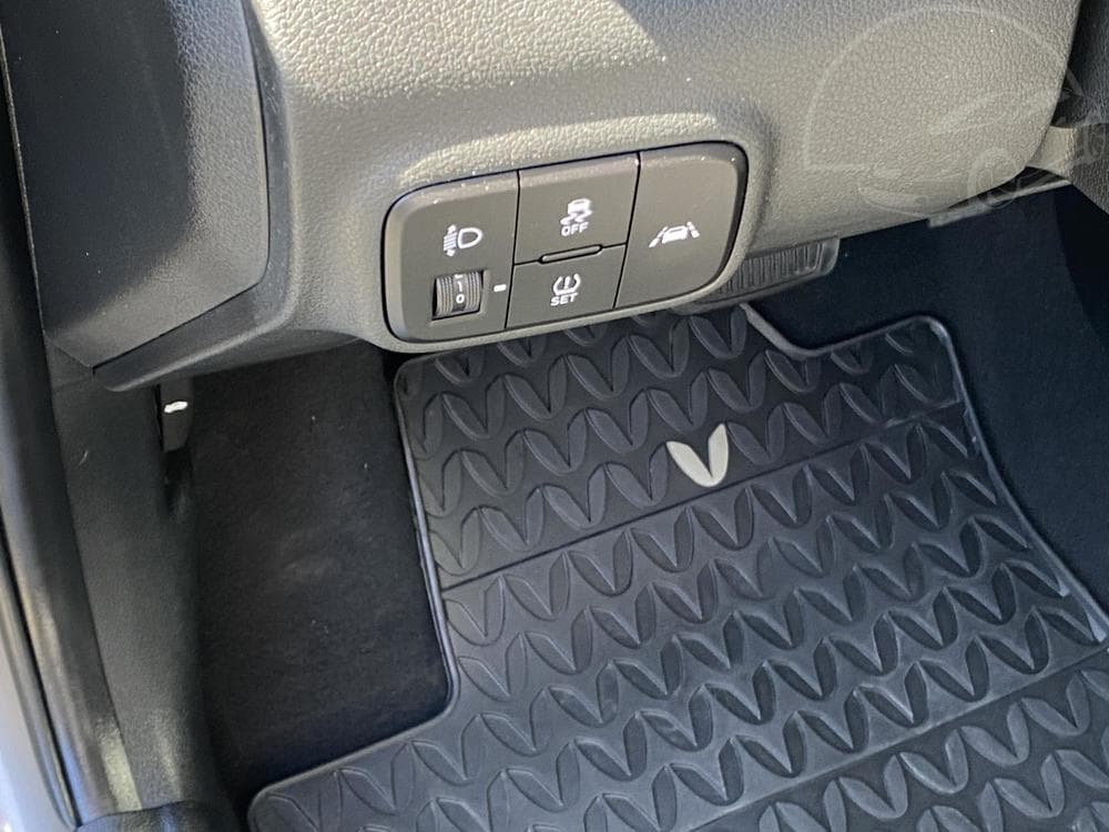 2023 Hyundai i10 - 34