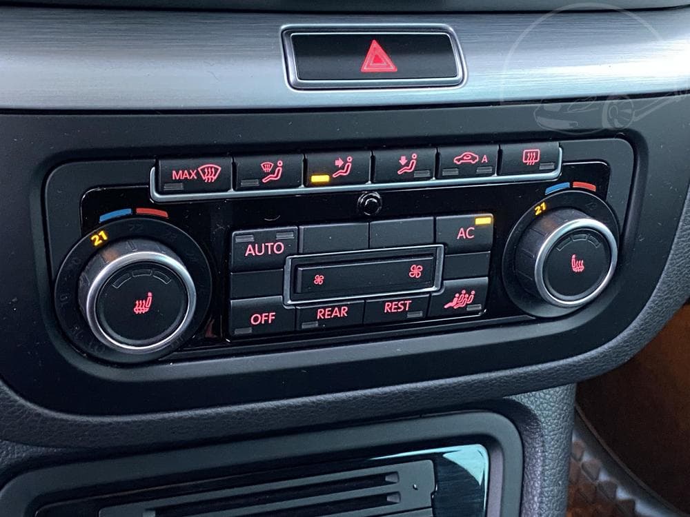 2011 Volkswagen Sharan - 18