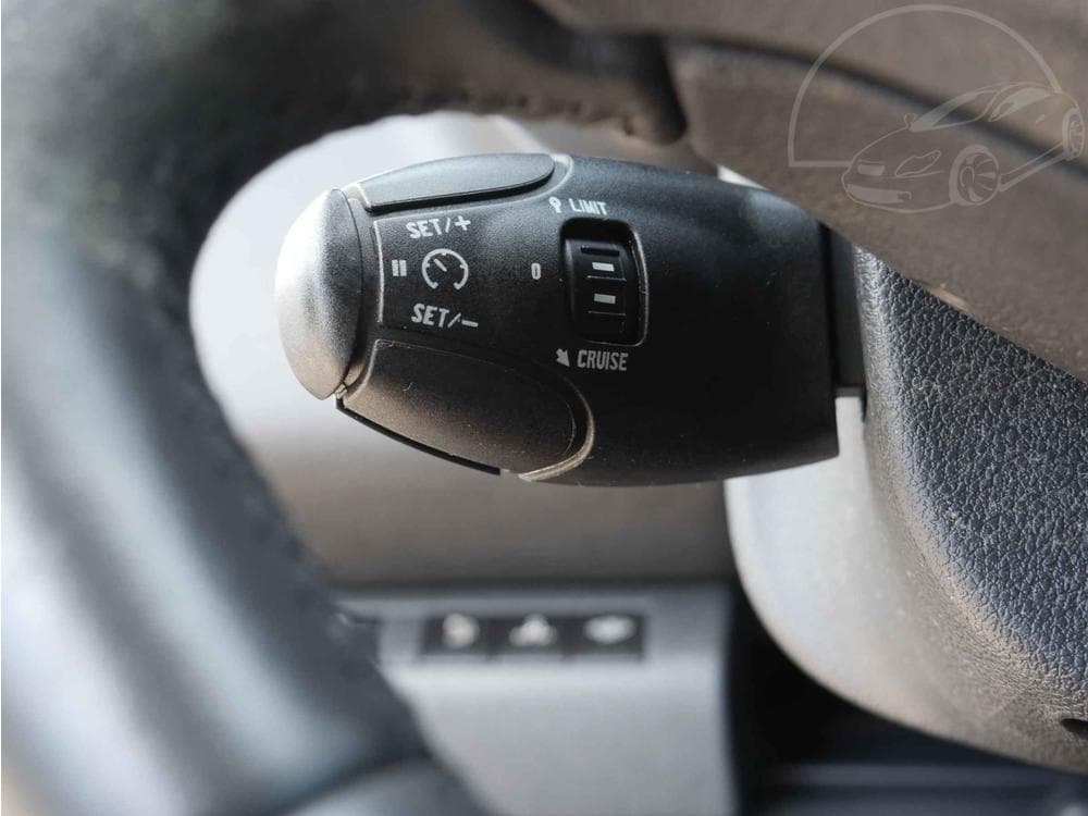 2012 Peugeot 5008 - 16