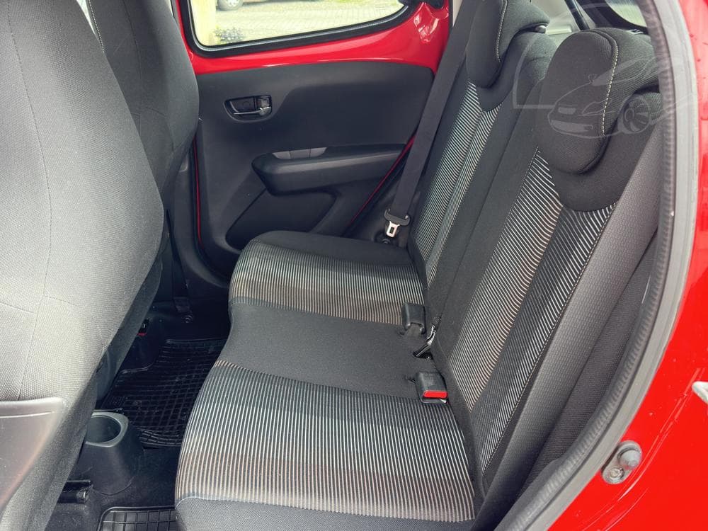 2014 Peugeot 108 - 10