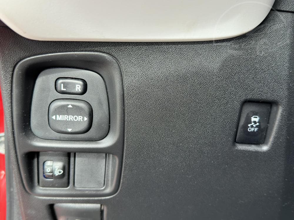 2014 Peugeot 108 - 12