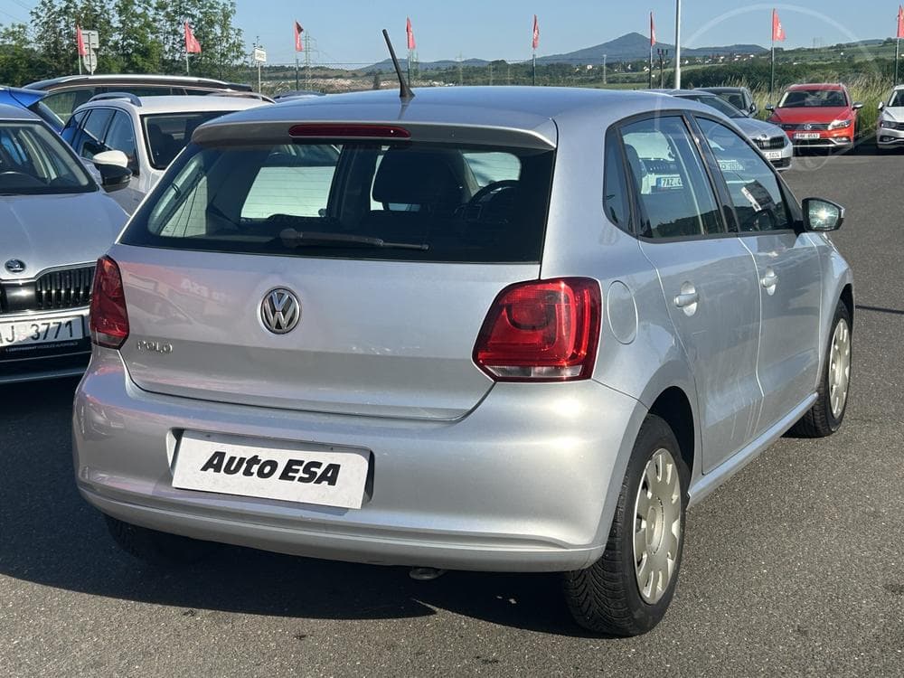 2011 Volkswagen POLO - 4