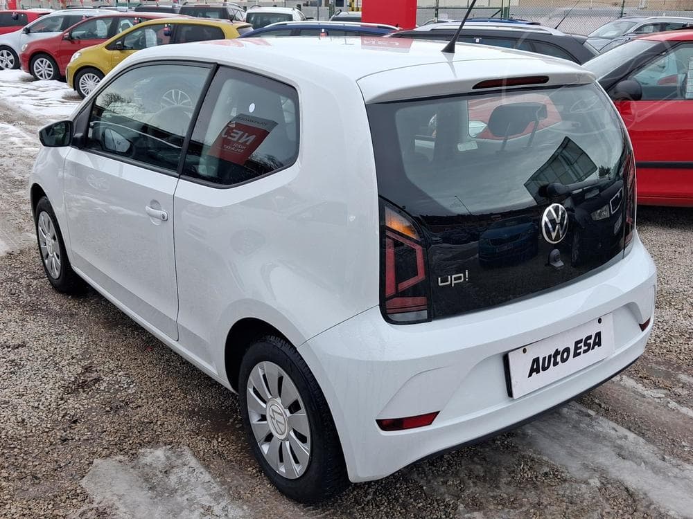 2020 Volkswagen UP! - 26