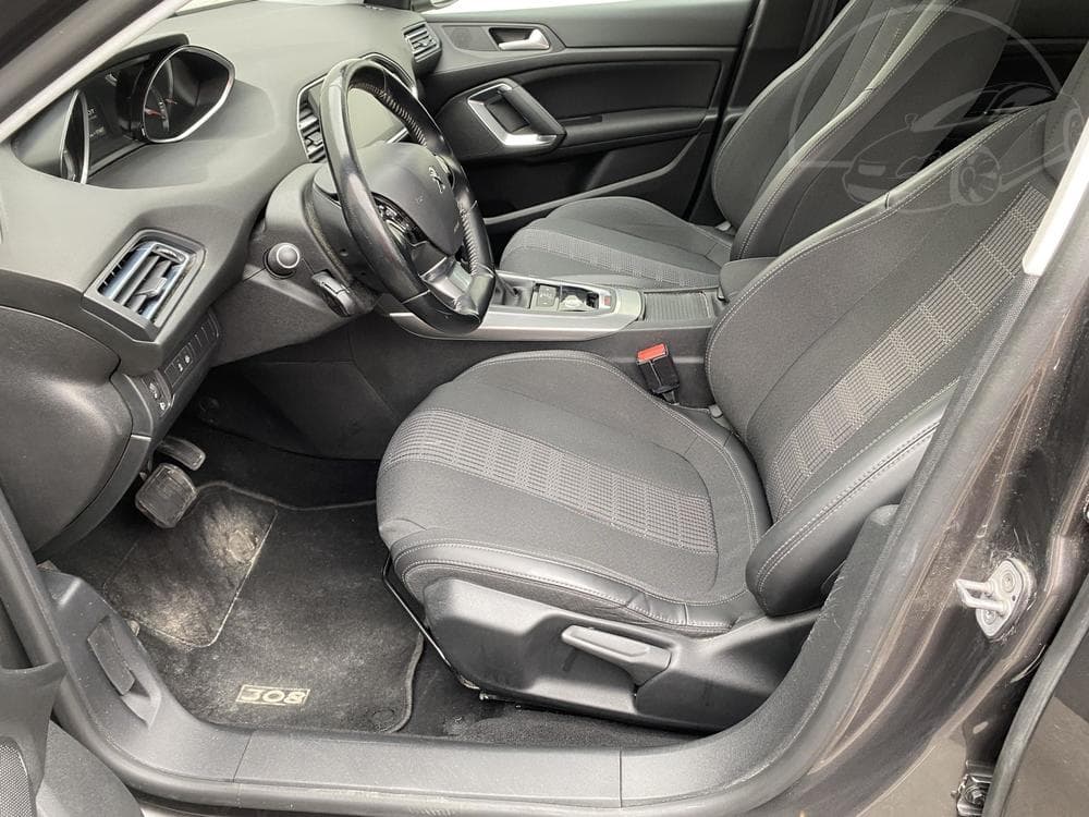 2017 Peugeot 308 - 41