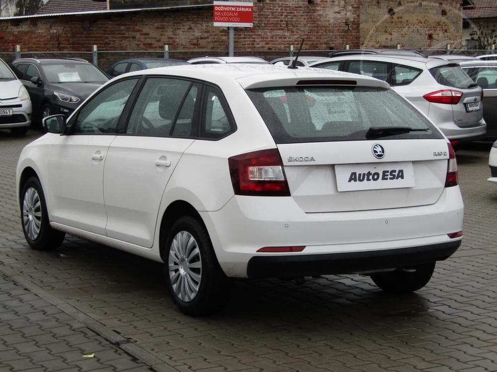 2017 Škoda RAPID - 11