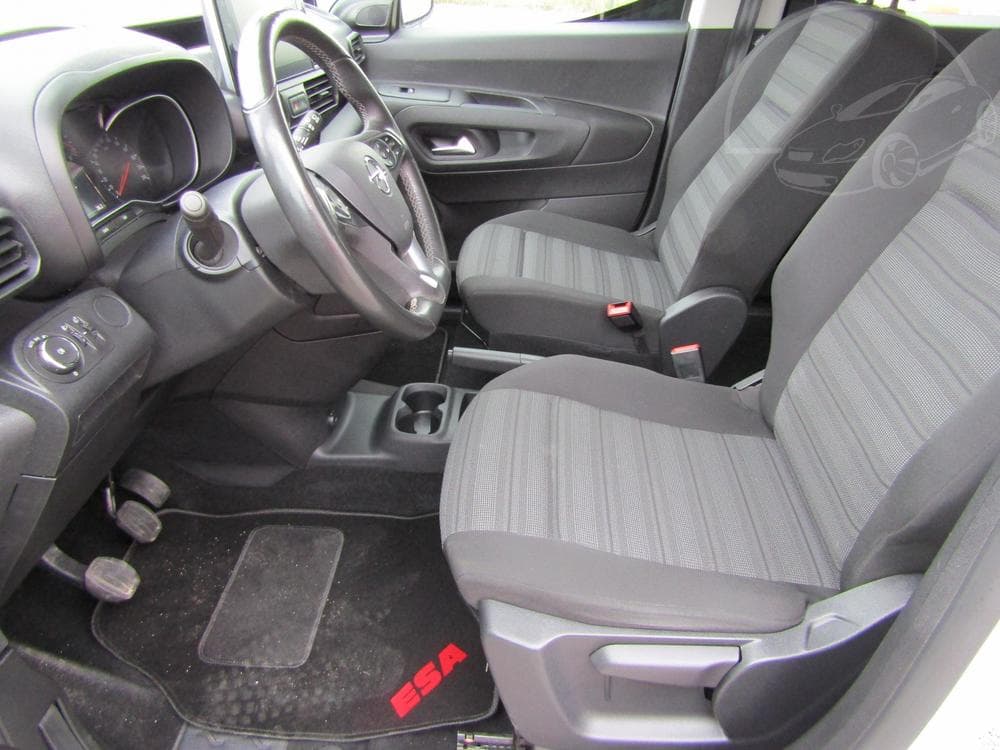 2020 Opel COMBO - 25