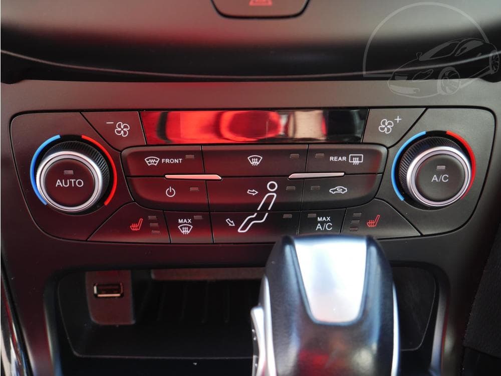 2016 Ford FOCUS - 13