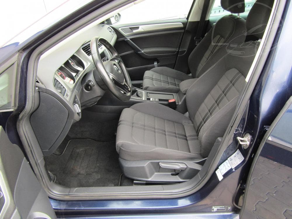 2016 Volkswagen GOLF - 9