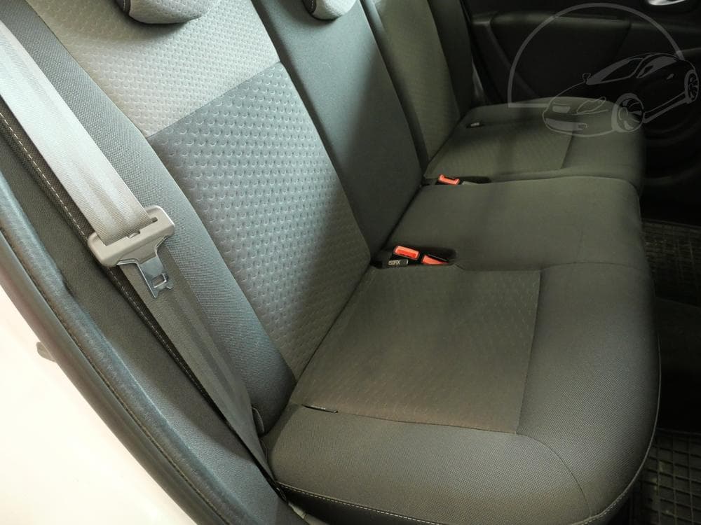 2010 Renault CLIO - 13
