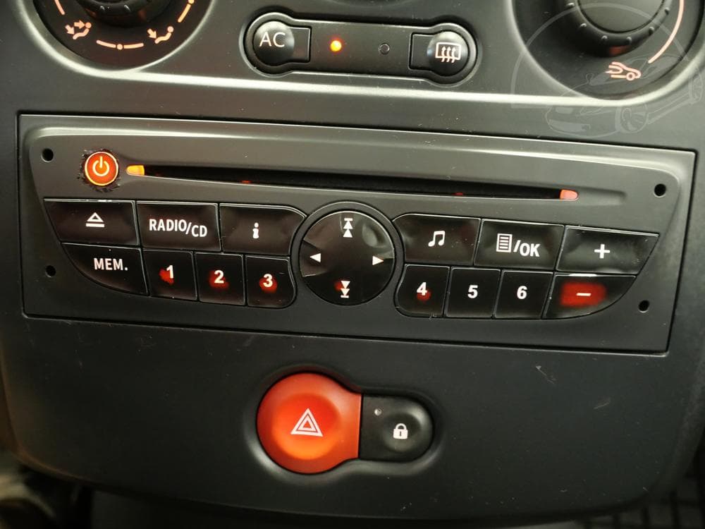 2010 Renault CLIO - 17