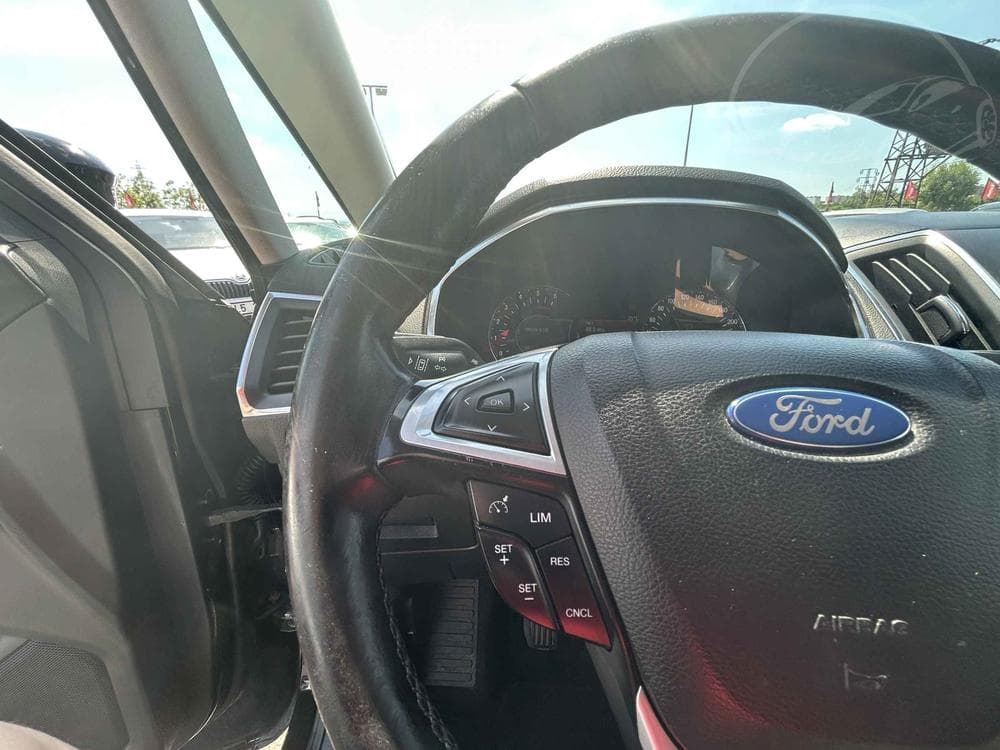 2015 Ford S-MAX - 19