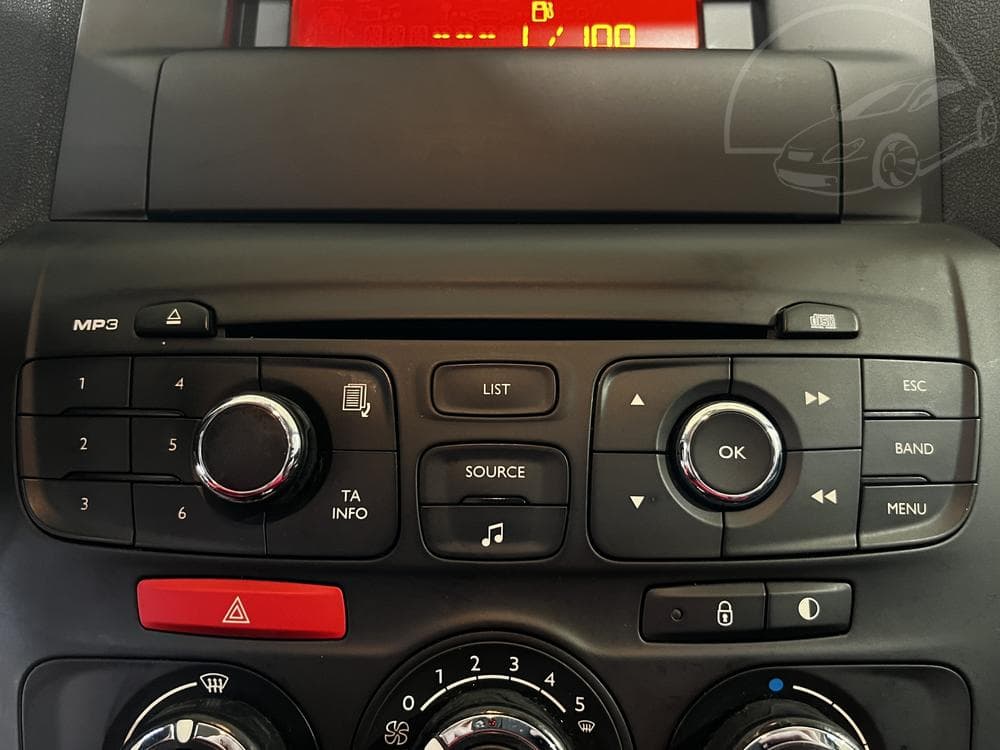 2012 Citroen C4 - 13