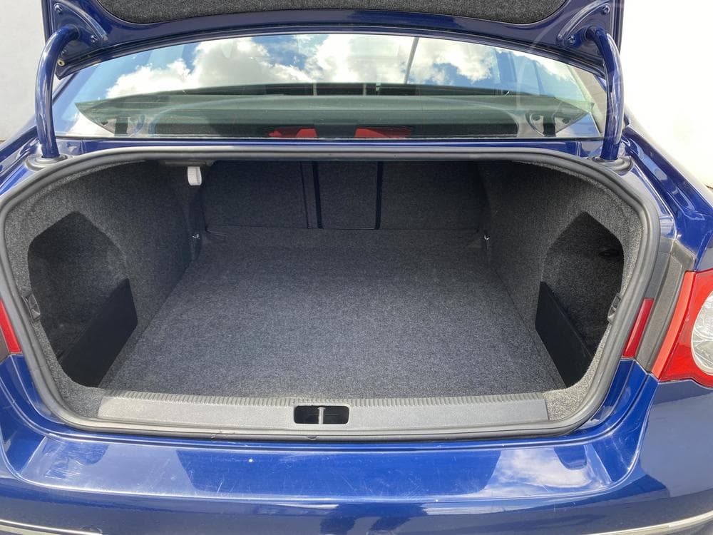 2008 Volkswagen PASSAT - 7