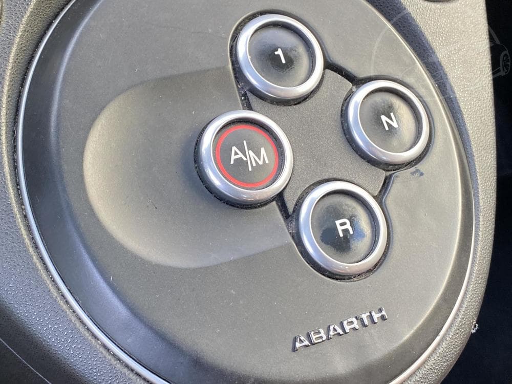 2017 Abarth 595 - 37