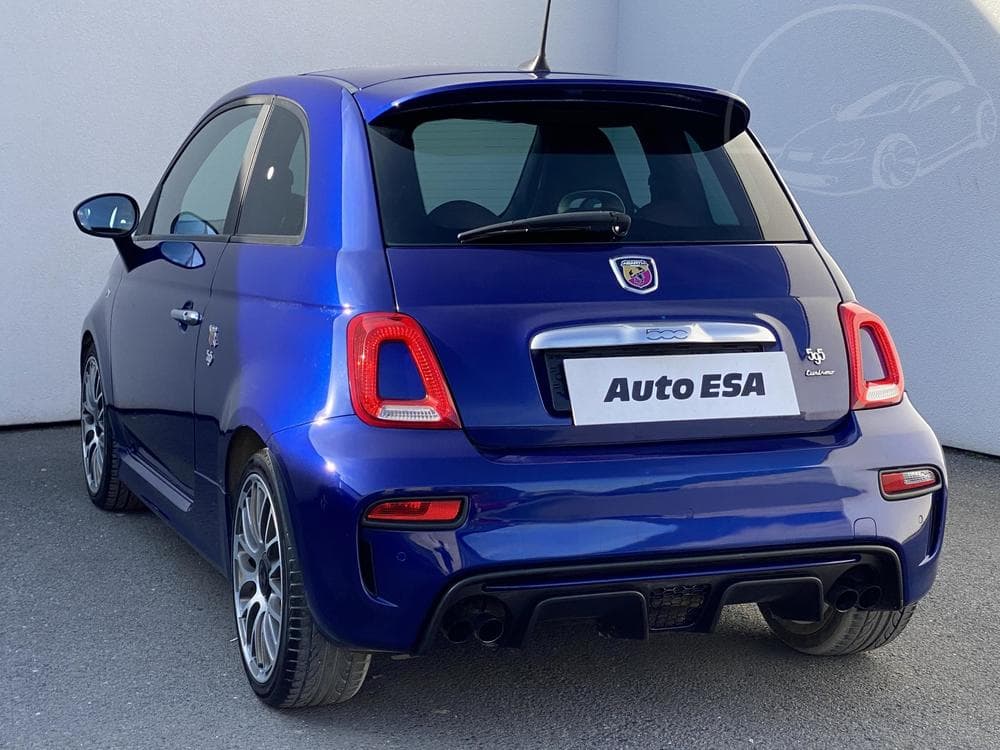 2017 Abarth 595 - 16