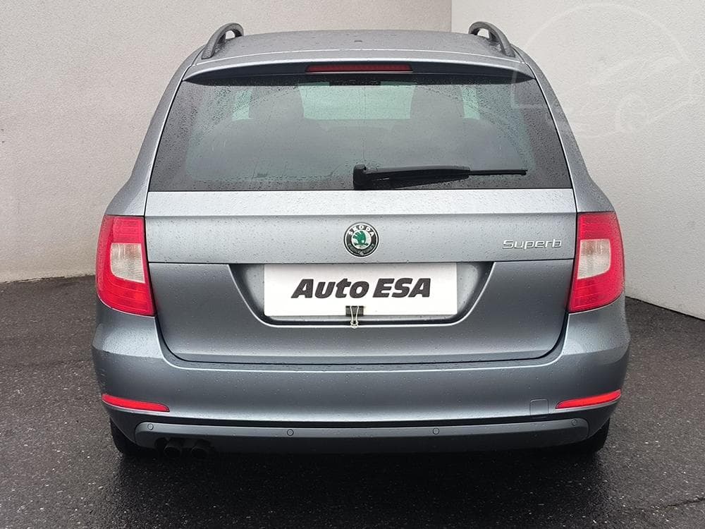 2010 Škoda SUPERB - 9