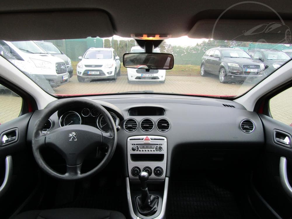 2012 Peugeot 308 - 8