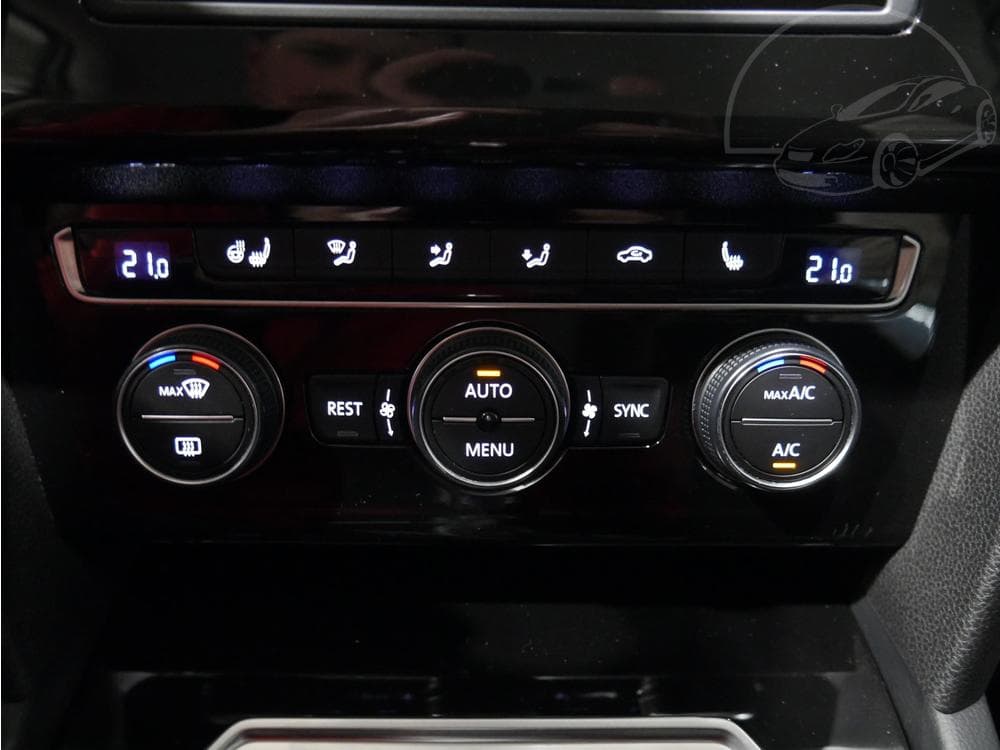 2015 Volkswagen PASSAT - 46