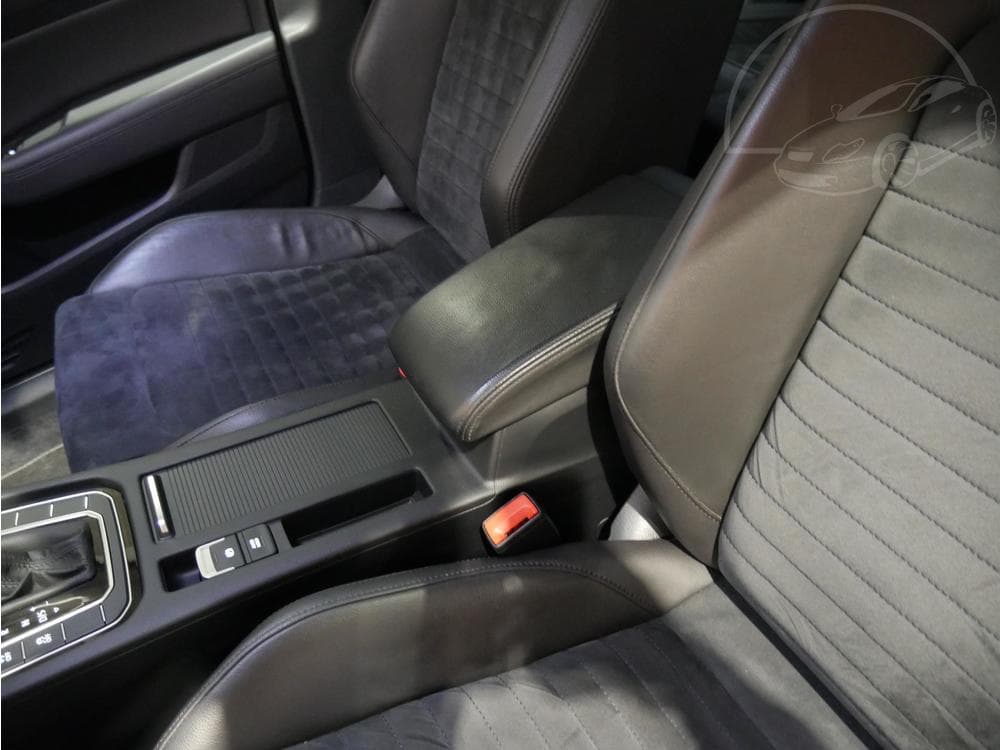 2015 Volkswagen PASSAT - 52