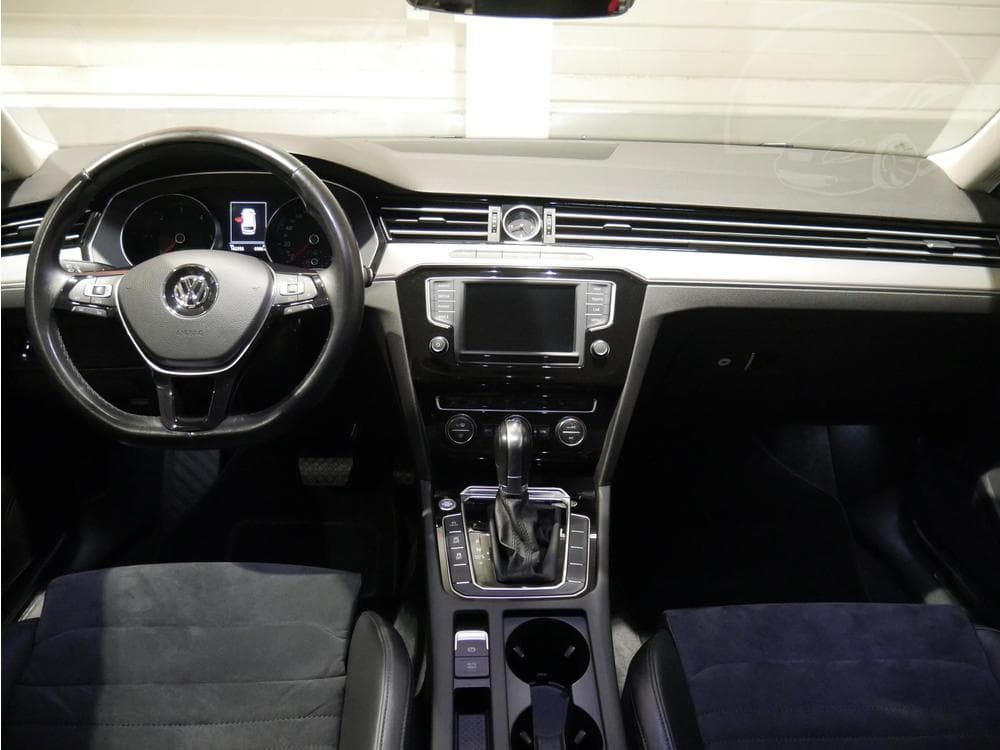 2015 Volkswagen PASSAT - 22