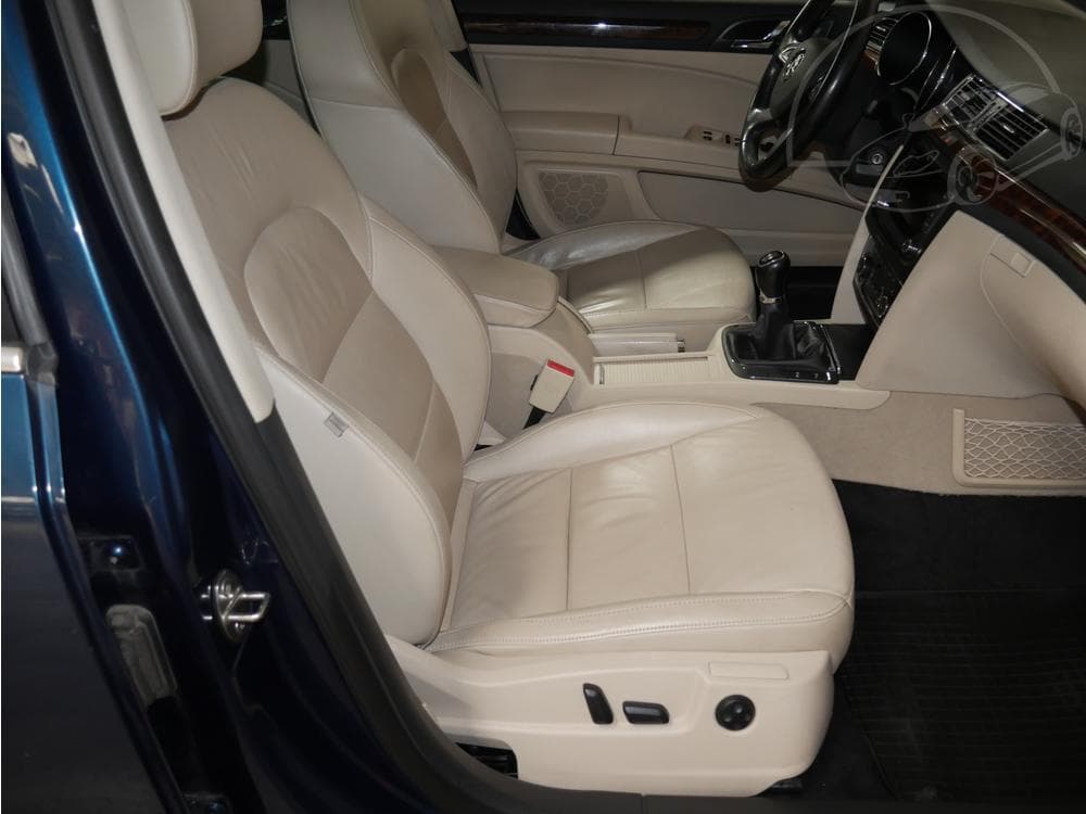 2013 Škoda SUPERB - 23