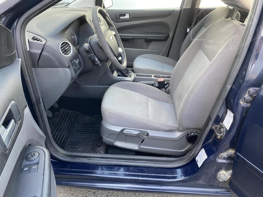 2007 Ford FOCUS - 9