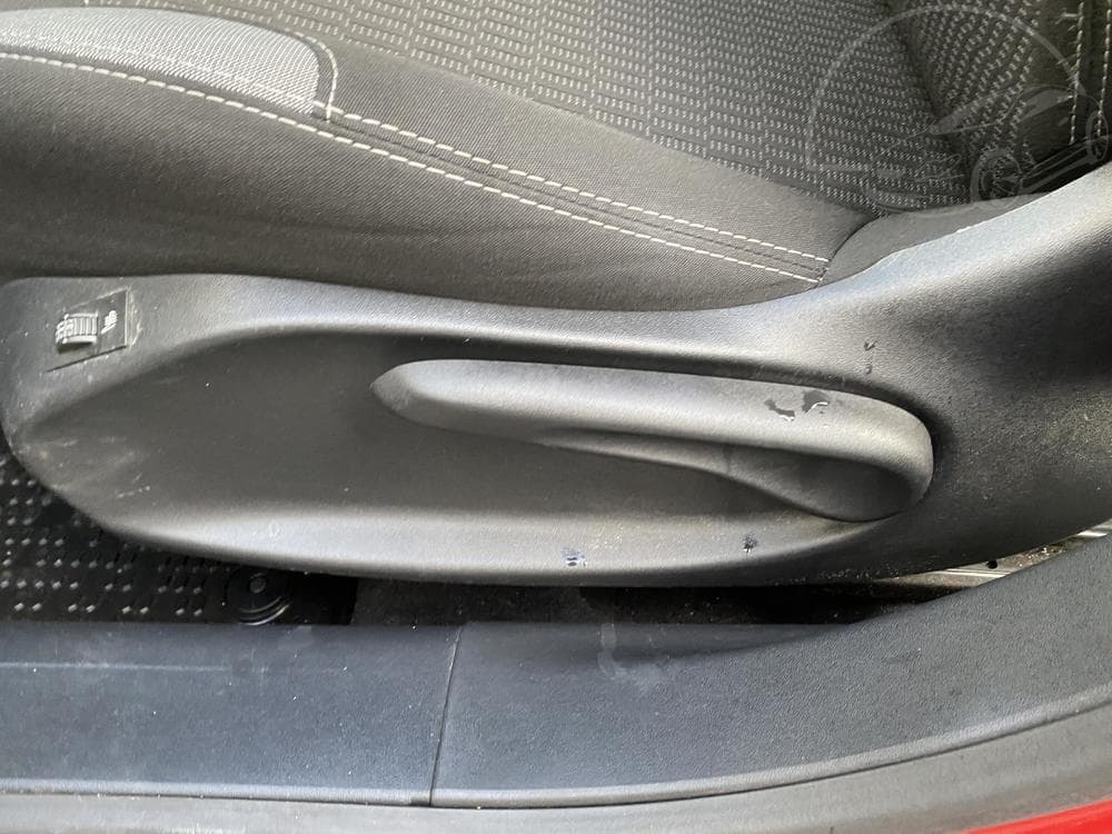 2016 Peugeot 208 - 14