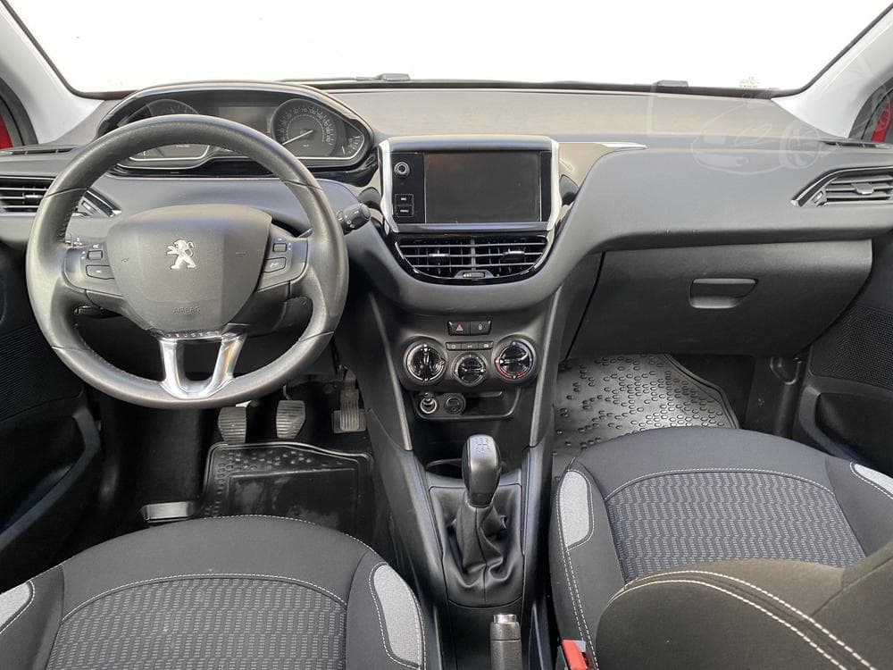 2016 Peugeot 208 - 8