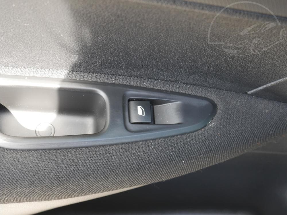 2014 Peugeot 308 - 12