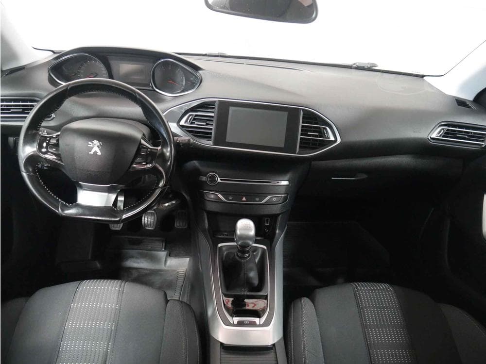 2016 Peugeot 308 - 8