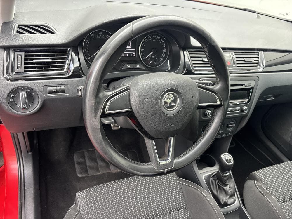 2014 Škoda RAPID - 23